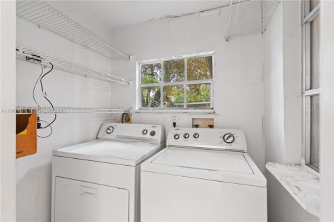 Купить виллу или дом в Майами, Флорида 4 спальни, 164.07м2, № 2048379 - фото 22