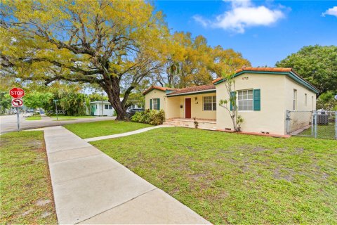 Купить виллу или дом в Майами, Флорида 4 спальни, 164.07м2, № 2048379 - фото 4