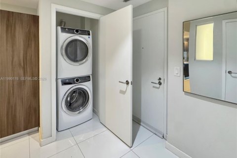 Снять в аренду кондоминиум в Майами, Флорида 61.87м2, № 2052274 - фото 10