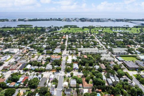 Immobilier commercial à vendre à Lake Worth, Floride: 477.89 m2 № 1963831 - photo 2