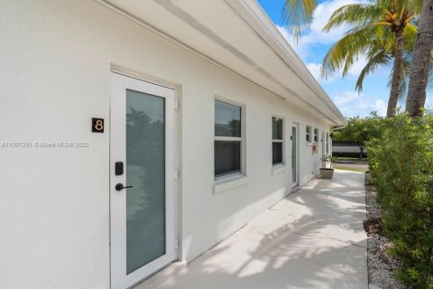 Immobilier commercial à vendre à Lake Worth, Floride: 477.89 m2 № 1963831 - photo 7