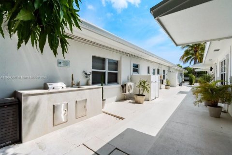 Immobilier commercial à vendre à Lake Worth, Floride: 477.89 m2 № 1963831 - photo 6