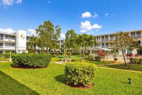 Купить кондоминиум в Майами, Флорида 1 спальня, 57.6м2, № 2003238 - фото 21