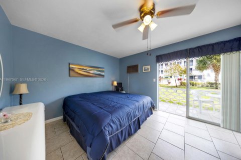 Купить кондоминиум в Майами, Флорида 1 спальня, 57.6м2, № 2003238 - фото 15