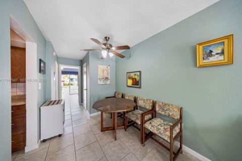 Купить кондоминиум в Майами, Флорида 1 спальня, 57.6м2, № 2003238 - фото 9