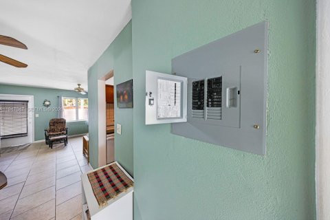 Купить кондоминиум в Майами, Флорида 1 спальня, 57.6м2, № 2003238 - фото 10