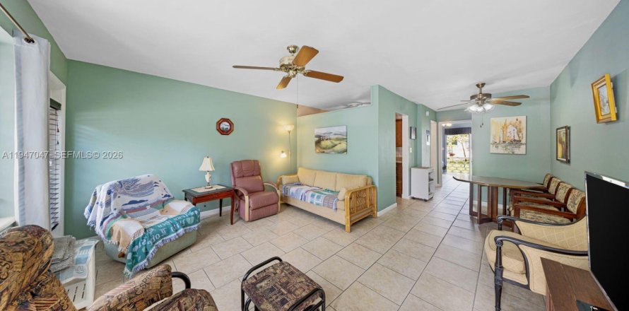 Кондоминиум с 1 спальней в Майами, Флорида № 2003238