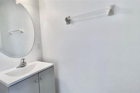 Copropriété à louer à Orlando, Floride: 2 chambres, 99.5 m2 № 2267325 - photo 17