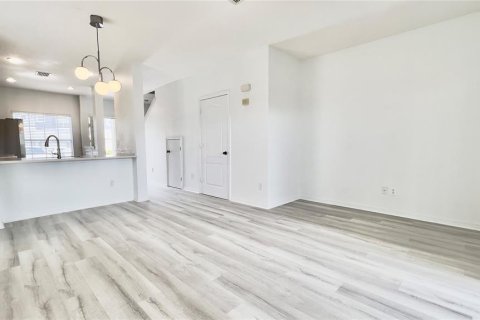 Copropriété à louer à Orlando, Floride: 2 chambres, 99.5 m2 № 2267325 - photo 16