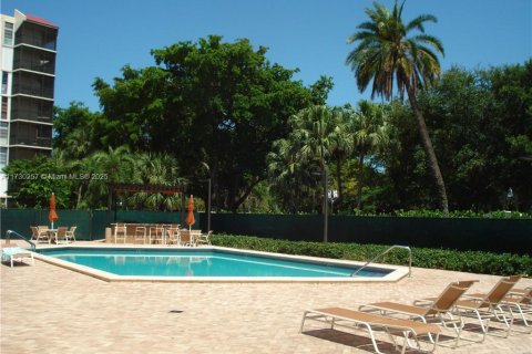 Copropriété à vendre à Aventura, Floride: 1 chambre, 67.82 m2 № 1960124 - photo 8