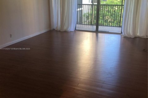 Copropriété à vendre à Aventura, Floride: 1 chambre, 67.82 m2 № 1960124 - photo 11