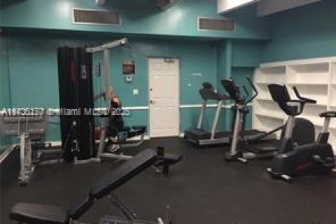 Copropriété à vendre à Aventura, Floride: 1 chambre, 67.82 m2 № 1960124 - photo 9