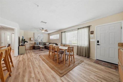 Villa ou maison à vendre à Saint Petersburg, Floride: 3 chambres, 125.6 m2 № 2133612 - photo 6