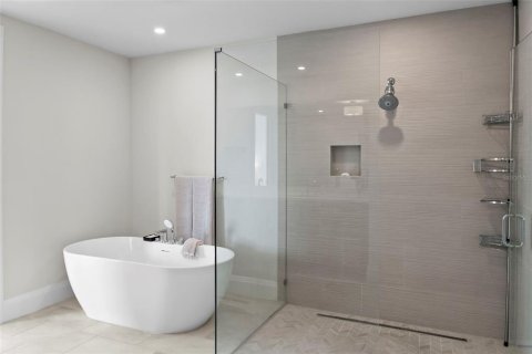Condominio en venta en Tampa, Florida, 4 dormitorios, 269.04 m2 № 1846524 - foto 25