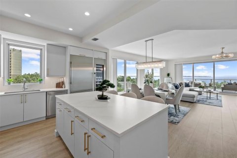 Condominio en venta en Tampa, Florida, 4 dormitorios, 269.04 m2 № 1846524 - foto 15