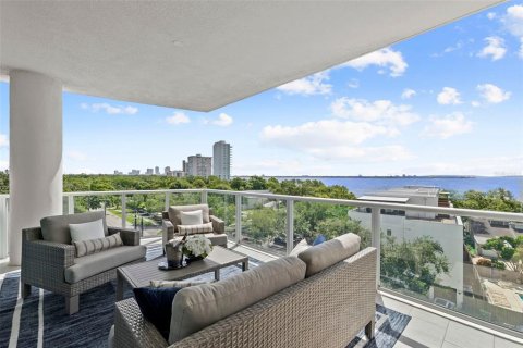Condominio en venta en Tampa, Florida, 4 dormitorios, 269.04 m2 № 1846524 - foto 17