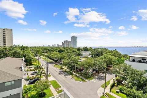 Condominio en venta en Tampa, Florida, 4 dormitorios, 269.04 m2 № 1846524 - foto 20