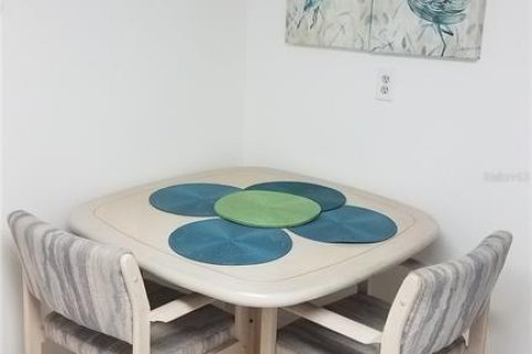 Condo in Bradenton, Florida, 2 bedrooms  № 1873005 - photo 9