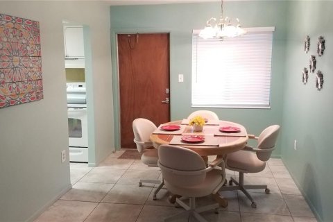 Condo in Bradenton, Florida, 2 bedrooms  № 1873005 - photo 6