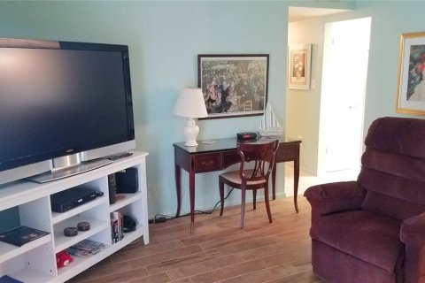 Condo in Bradenton, Florida, 2 bedrooms  № 1873005 - photo 4