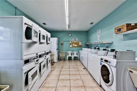 Condo in Bradenton, Florida, 2 bedrooms  № 1873005 - photo 24