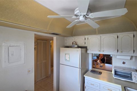 Condominio en venta en Deerfield Beach, Florida, 2 dormitorios, 84.26 m2 № 1952355 - foto 13