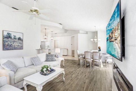 Condominio en venta en Sun City Center, Florida, 2 dormitorios, 116.03 m2 № 2231871 - foto 10