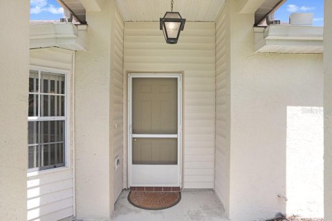 Condominio en venta en Sun City Center, Florida, 2 dormitorios, 116.03 m2 № 2231871 - foto 6