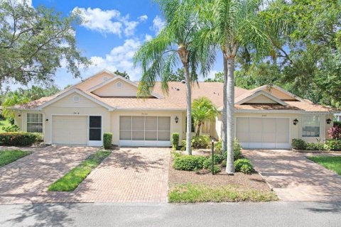 Condo in Sun City Center, Florida, 2 bedrooms  № 2231871