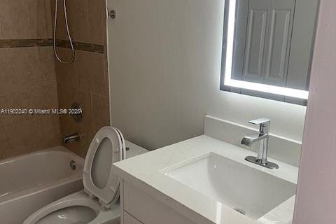 Снять в аренду кондоминиум в Майами, Флорида 2 спальни, 99.78м2, № 1952971 - фото 14