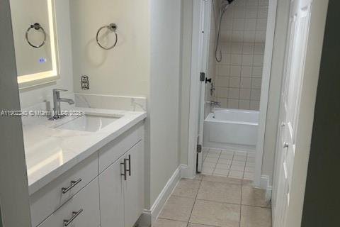 Снять в аренду кондоминиум в Майами, Флорида 2 спальни, 99.78м2, № 1952971 - фото 6