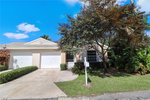 House in Homestead, Florida 2 bedrooms, 119.47 sq.m. № 1956648 - photo 1