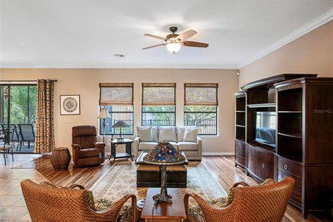 House in Sanford, Florida 4 bedrooms, 199.46 sq.m. № 2121119 - photo 15