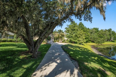 House in Sanford, Florida 4 bedrooms, 199.46 sq.m. № 2121119 - photo 5
