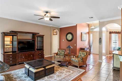House in Sanford, Florida 4 bedrooms, 199.46 sq.m. № 2121119 - photo 10