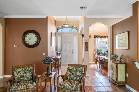 House in Sanford, Florida 4 bedrooms, 199.46 sq.m. № 2121119 - photo 11
