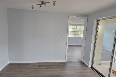Casa en alquiler en New Port Richey, Florida, 2 dormitorios, 106.74 m2 № 1906825 - foto 7