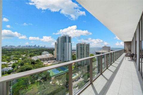Condo à Miami, Floride, 3 chambres  № 2083904
