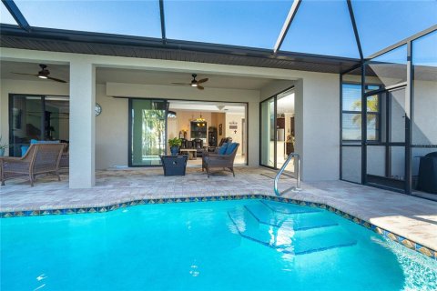 House in Rotonda, Florida 3 bedrooms, 180.6 sq.m. № 1523764 - photo 16
