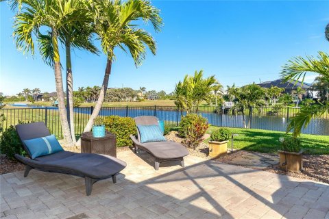 House in Rotonda, Florida 3 bedrooms, 180.6 sq.m. № 1523764 - photo 28