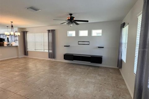 House in Sarasota, Florida 3 bedrooms, 156.08 sq.m. № 1912046 - photo 8