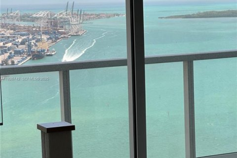 Condo in Miami, Florida, 2 bedrooms  № 1986608 - photo 3