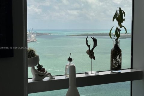 Condo in Miami, Florida, 2 bedrooms  № 1986608 - photo 6