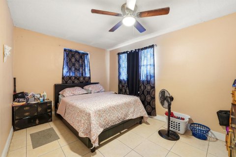 Villa ou maison à vendre à North Lauderdale, Floride: 2 chambres, 72 m2 № 2083835 - photo 10