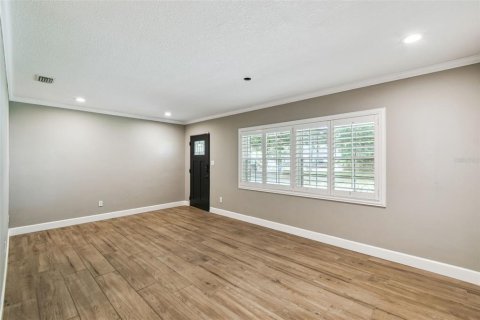 House in Orlando, Florida 4 bedrooms, 186.36 sq.m. № 1688263 - photo 4