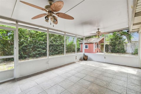 House in Orlando, Florida 4 bedrooms, 186.36 sq.m. № 1688263 - photo 30