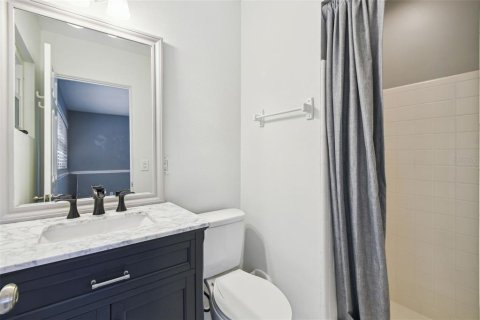 House in Orlando, Florida 4 bedrooms, 186.36 sq.m. № 1688263 - photo 29