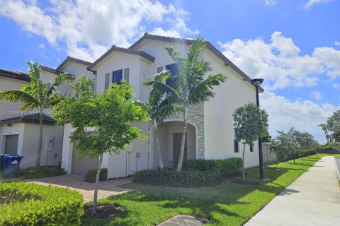 Townhouse in Homestead, Florida 3 bedrooms, 123.65 sq.m. № 2060516 - photo 17