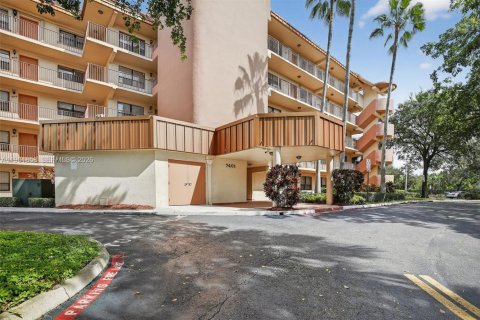 Condominio en Plantation, Florida, 2 dormitorios  № 2023755