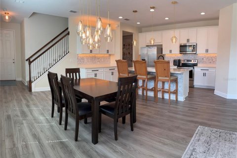 Townhouse in Lutz, Florida 4 bedrooms, 243.22 sq.m. № 2348035 - photo 7